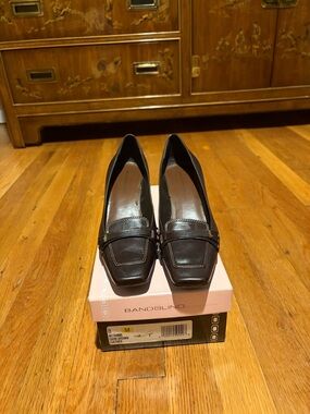 Bandolino Dark Brown Leather Square-Toe Pumps